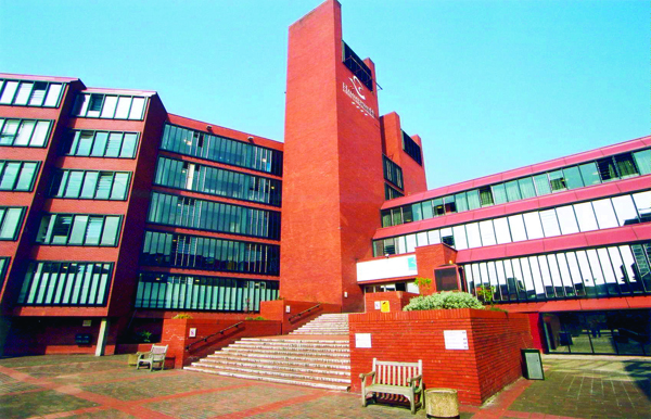 Trường Ealing, Hammersmith &#038; West London College, Vương Quốc Anh