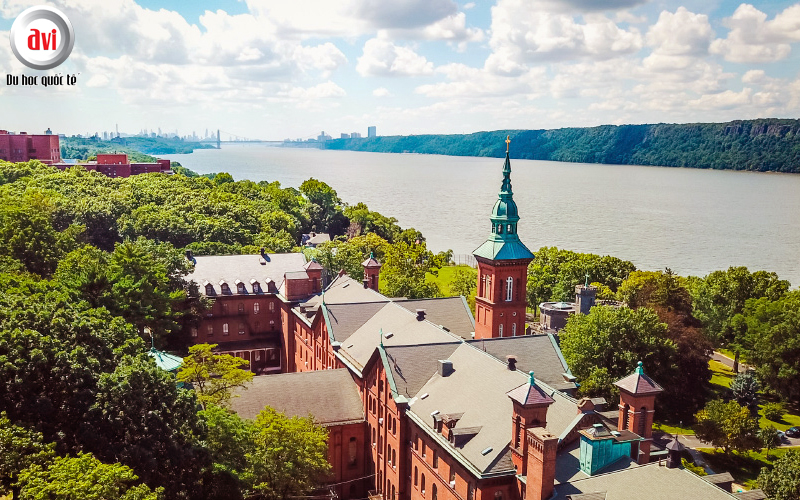Đại học Mount Saint Vincent, Canada