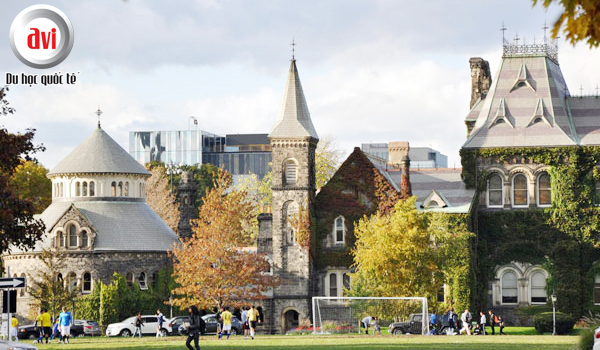 Đại học Toronto, Canada