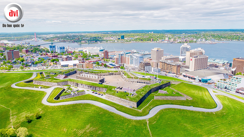 Thành phố Halifax, Canada