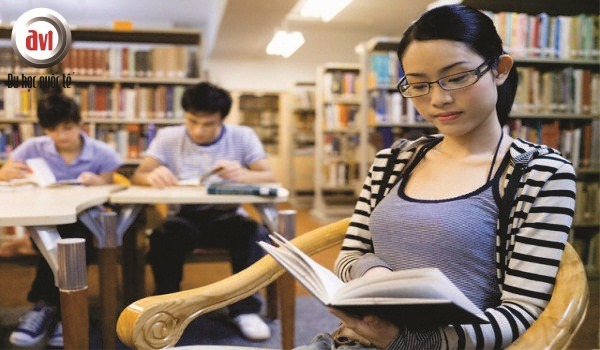 học sinh trường hwa chong