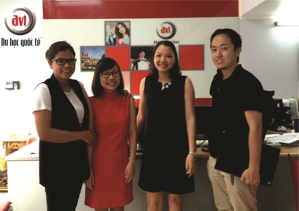 đại diện trường thăm nhật anh avi