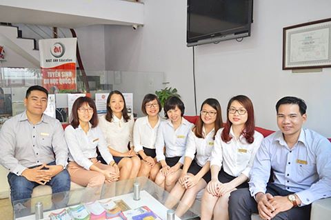 nhân viên nhật anh