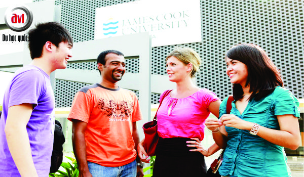 sinh viên đại học James Cook, Singapore