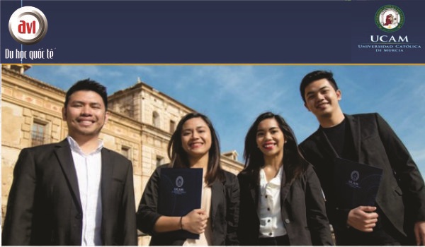 sinh viên đại học ucam