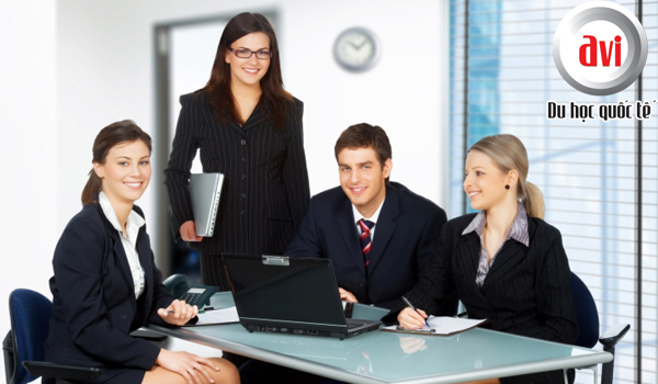 Chương trình thạc sĩ chú trọng tới thực tiễn tại BHMS