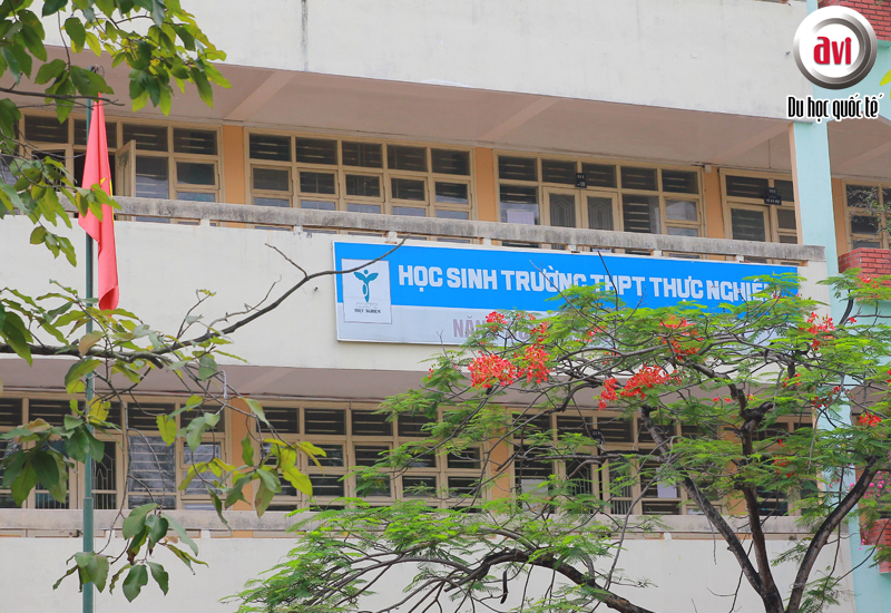 Trường THPT Thực Nghiệm