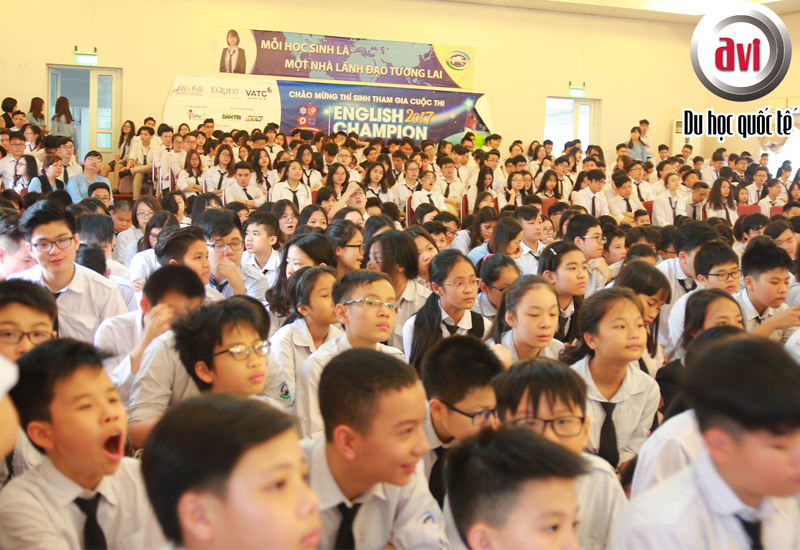 Học sinh trường Newton trước lúc trao giải cuộc thi hùng biện tiếng anh - English Speaking Contest 2017