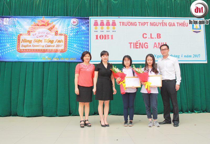 Trao giải cuộc thi hùng biện tiếng anh - English speaking Conté