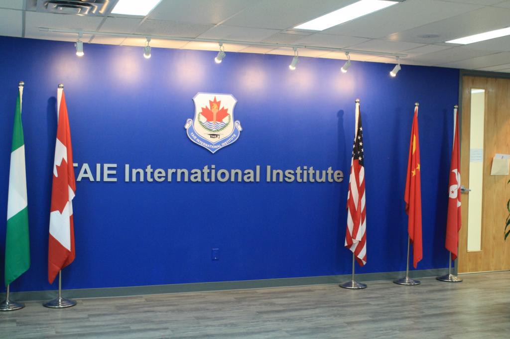 Học viên quốc tế TAIE