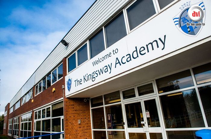 Du học hè Canada Kingsway Academy 2022