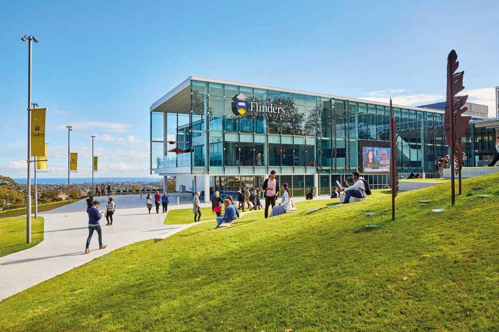  Flinders University 